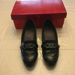 AEROSOLES ACCOMMODATE PATENT BLACK 7.5